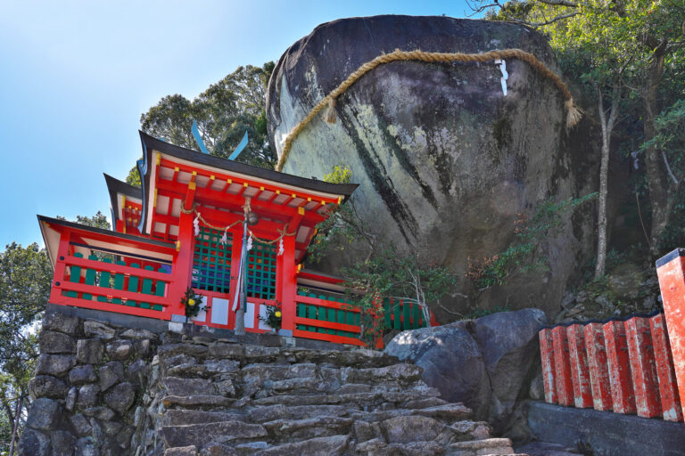 熊野速玉大社とゴトビキ岩｜訪ねる前に知っておきたい歴史や見所 SEN. RETREAT